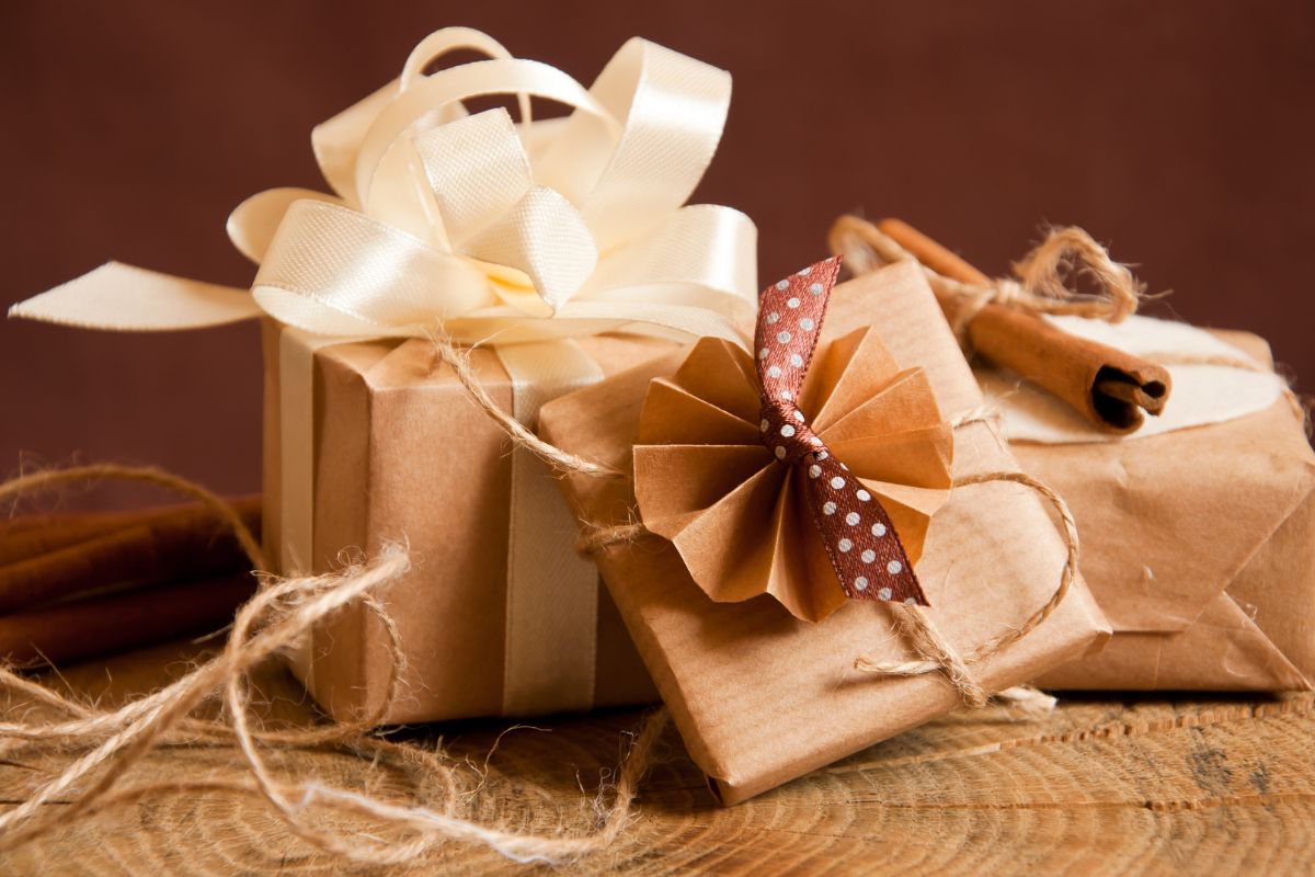 Is a Candle a Good Birthday Gift? Thoughtful Scented Candle Ideas